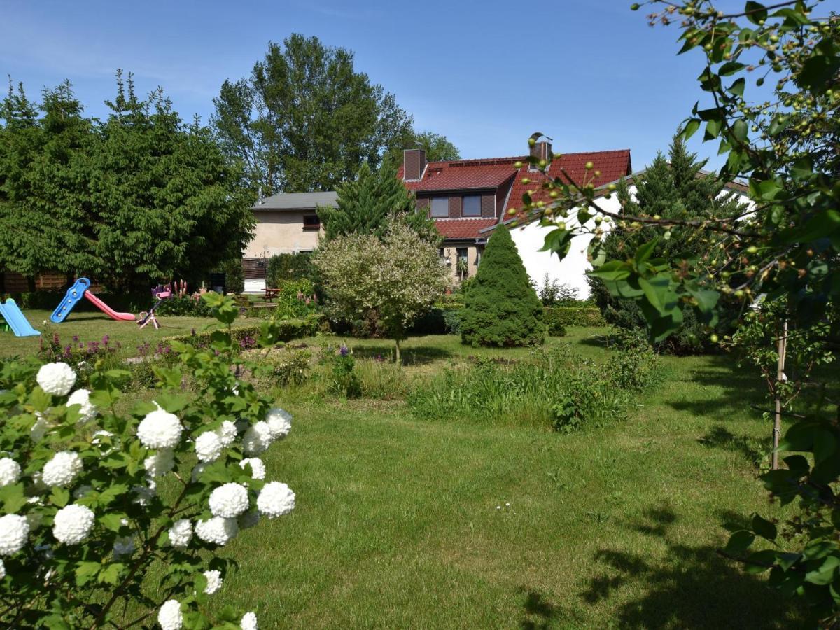 Apartment In Robertsdorf With Garden, Terrace, Barbecue Blowatz Chambre photo